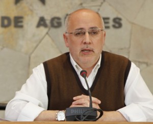 Antonio Morales tacha de absoluta irresponsabilidad las declaraciones del jefe de la Capitana Martima