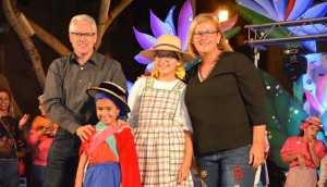 El Tablero eligen a Adriana Rodr�guez Garc�a como su reina campesina infantil