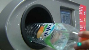 NC exige adoptar medidas que impulsen la devolucin y reciclaje de botellas de plstico
