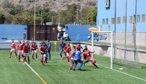 El San Fernando suma tres puntos frente al Zocas en la lucha por la permanencia