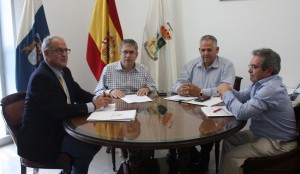 Tirajana autoriza el uso de zonas de carga y descarga a vehculos de transporte menores de 2.000 kilos