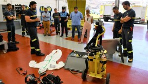 Onalia Bueno visita el parque de bomberos de Puerto Rico