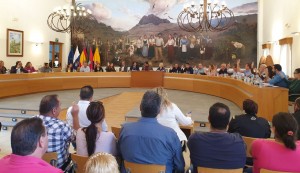 Santa Luca aprueba una mocin tolerancia cero con los maltratadores