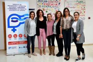 La consejera de Igualdad del Cabildo, Sara Ramrez, visita Mogn 