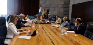 El Gobierno anticipa a los municipios 103 millones del FCFM y los libera de las condiciones para el 50%