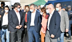 Onalia Bueno le traslada al ministro la necesidad urgente de acabar con el campamento de la vergenza