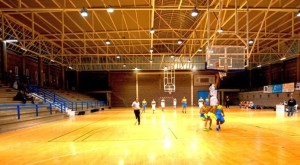 Comienzan las obras de renovacin del polideportivo municipal de Agimes 