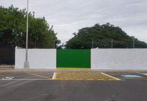 El Ayuntamiento habilita una nueva puerta de acceso al Colegio Oasis de San Fernando por la Calle Libra 