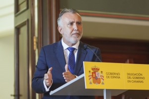 Torres subraya que Canarias no puede asumir a las personas que llegan a Europa a travs de nuestras costas: Solos no podemos