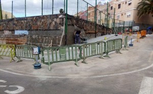 Ingenio retranquea la zona verde de la cancha del Toril por mal estado y permite aumentar la zona de aparcamientos