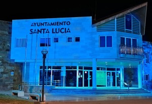 Santa Luca se suma al Da Mundial de Concienciacin sobre el Autismo iluminando de azul las oficinas municipales 