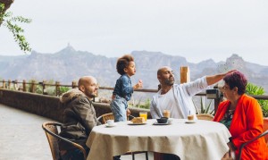 Canarias incrementa un 28,5% el acogimiento de menores en familias ajenas