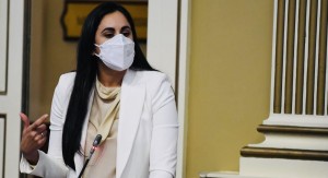 Vidina Espino critica la pachorra y desidia del Gobierno canario en el pago de las ayudas
