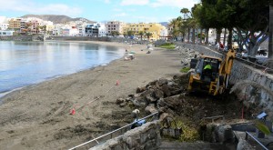  Mogn comienza la rehabilitacin del frente martimo de la playa de Las Marauelas