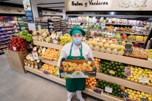 SPAR Gran Canaria entregar ms de 10.000 regalos en la campaa verano frutal 