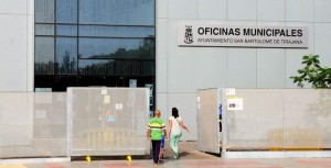 Sindicatos del Ayuntamiento manifiestan que la falta de personal para atender a la ciudadana es insostenible 