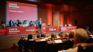 ngel Vctor Torres anuncia su candidatura a la reeleccin como Secretario General socialista