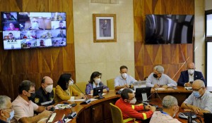 Margarita Robles destaca el compromiso absoluto de las Fuerzas Armadas con La Palma 