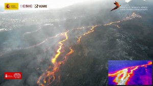 La lava del Cumbre Vieja que alimenta la colada 4, ocupa nuevo terreno agrcola