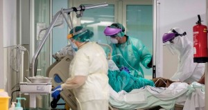 Canarias registra 10 fallecidos y suma 6.731 nuevos casos de COVID-19