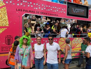El Carnaval de Maspalomas disfruta de una Cabalgata al solajero