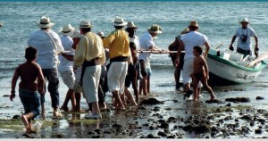 Playa de Arinaga se prepara para la celebraci�n de �La Var�  del Pescao�