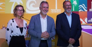 ngel Vctor Torres, anuncia un acuerdo para la estabilizacin de 3.499 plazas de empleo pblico en el Archipilago