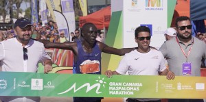  Eric Kering y Rebeca Ruiz-Dez brillantes campeones de la II edicin de la Gran Canaria Maspalomas Marathon