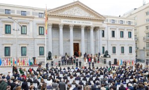 Torres apela al consenso de la Constitucin de 1978 y reclama alejarse de la crispacin poltica
