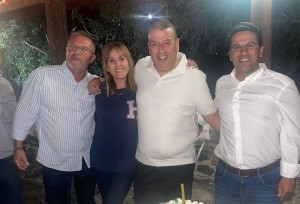 Samuel Henrquez adquiere el compromiso de mantener el Mercadillo de Maspalomas en el Parque Europeo