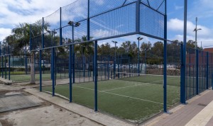 Mogn inicia la renovacin de las  canchas de pdel de Arguinegun 