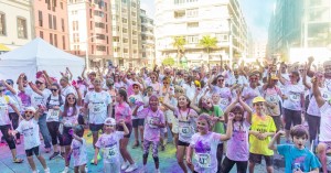 La Rainbow Family supera todas las expectativas con medio millar de corredores solidarios 
