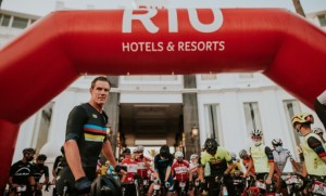 Mario Cipollini se une a la línea de salida de la EPIC Gran Canaria RIU Hotels & Resorts