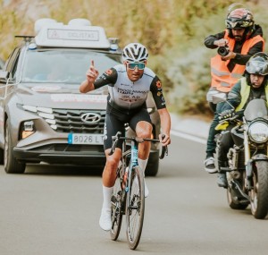 Luca Chiesa y Manuela Muresan toman la delantera en la  EPIC Gran Canaria 