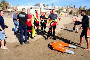 San Bartolom de Tirajana estrena el primer dron de socorrismo acutico de Gran Canaria
