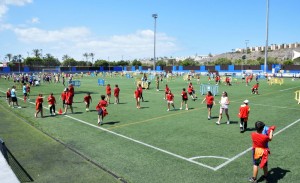 La Ciudad Deportiva de Maspalomas se convierte en patio de juego para ms de 1.200 escolares 