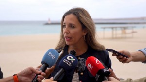 Jssica de Len pide tranquilidad a trabajadores e industria ante la quiebra del turoperador alemn FTI