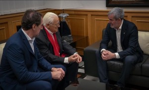 Clavijo analiza con el Padre ngel la emergencia humanitaria en Canarias