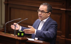El PSOE acusa a la consejera de Empleo de plegarse a los intereses de la clase empresarial 