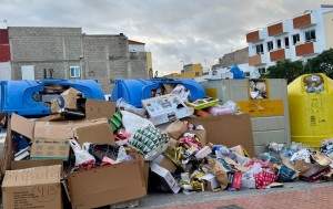 La basura invade San Bartolom de Tirajana