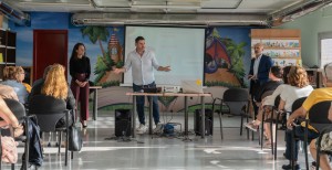 Vivienda SBT presenta a los vecinos el proyecto de rehabilitacin de las 106 viviendas del Castillo  del Romeral