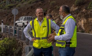 Carreteras refuerza los muros de un tramo entre Santa Luca y Temisas 