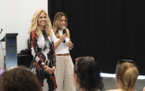 Un centenar de personas aprenden a manejar el estrs en las Jornadas de Crecimiento Personal de Mogn 