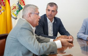 Manuel Domnguez impulsa la reactivacin econmica de las medianas de San Bartolom de Tirajana