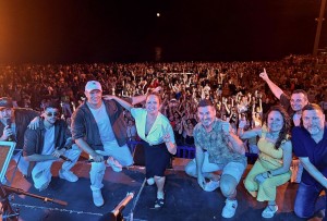 Msica y fuegos artificiales protagonizan la Noche de San Juan en Playa del Ingls