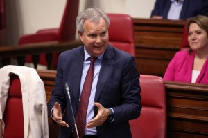El PSOE rechaza la nueva ley de vivienda vacacional por considerar que penaliza a los residentes
