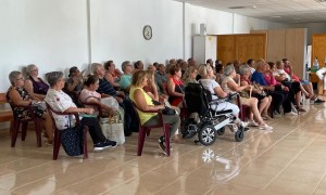Santa Luca promueve la salud de las personas mayores con el programa nuestro dulce ratito