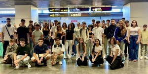 El Cabildo lleva a medio centenar de jvenes a Irlanda para aprender ingls 