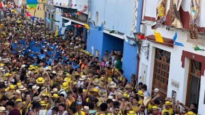 La Aldea vive una multitudinaria Bajada de la Rama en sus fiestas patronales