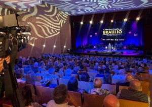 Braulio ofrece un concierto memorable en Ag�imes ante 2.000 personas